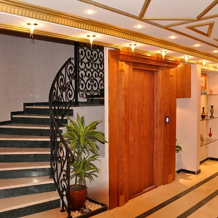 Отель Aruna Boutique 4*