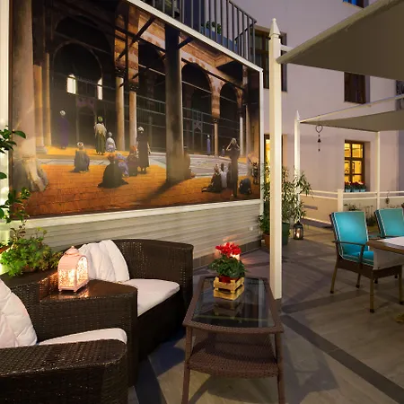 Lalahan Hotel