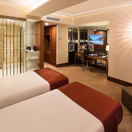 Vogue Supreme Hotel