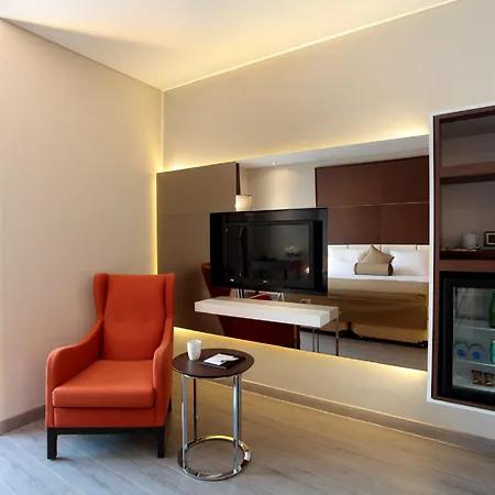 Hotel Dora 4*