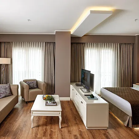 ريناتا البوتيكي شيشلي 4* اسطنبول
