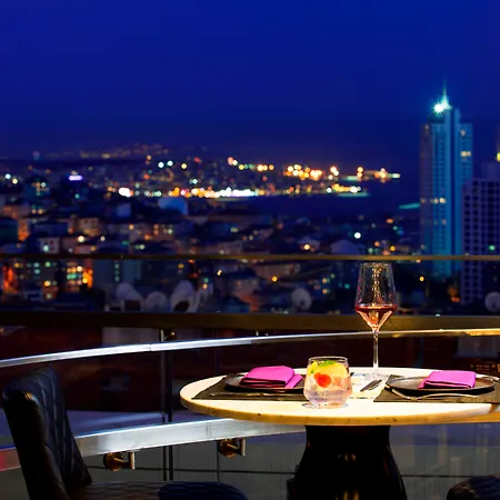 Fairmont Quasar Hotel 5*