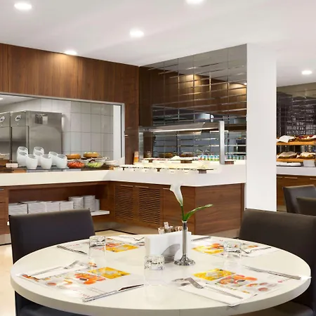 Ramada Encore Kartal 4* İstanbul