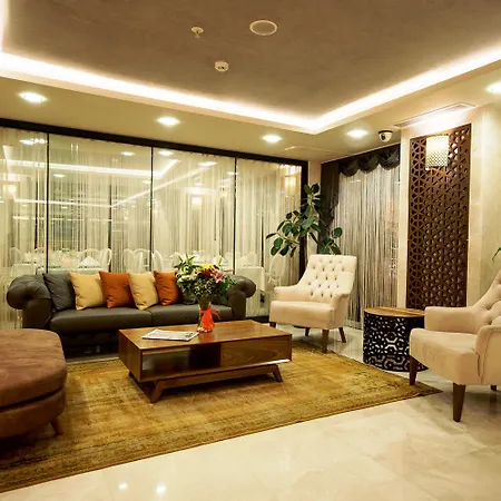 Antusa Palace & Hotell