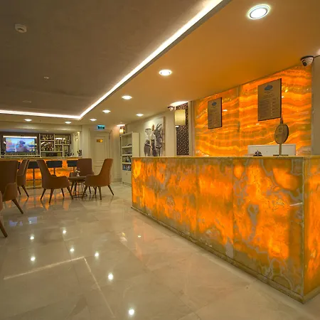 Hotell Antusa Palace & 4*