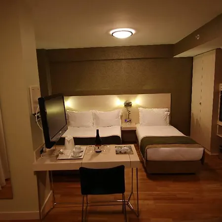 Hotel Troya 3*