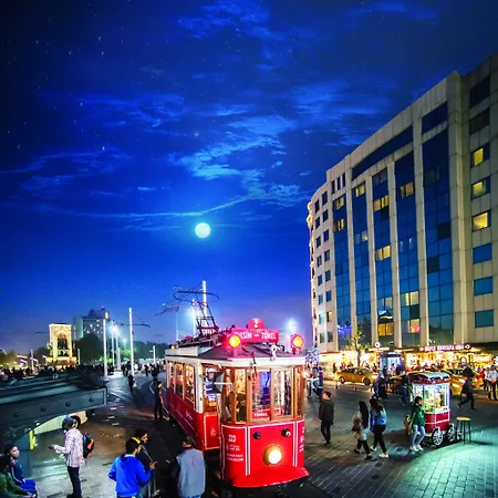 Hotel Taksim Square 4*