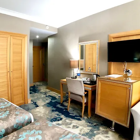 Zurich Szálloda 3*