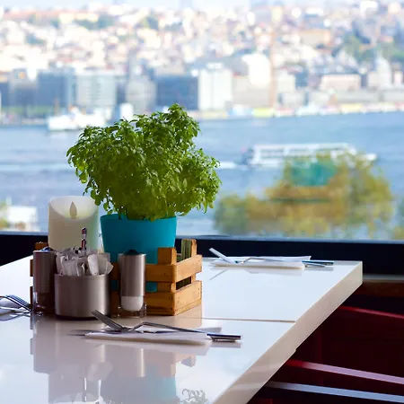 Glamour Sirkeci מלון 4*