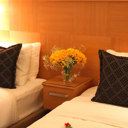 Hotel Emerald 4*