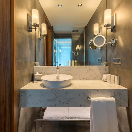 Golden Tulip Bayrampasa 5* איסטמבול