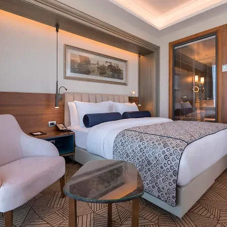 Golden Tulip Bayrampasa Hotel 5*