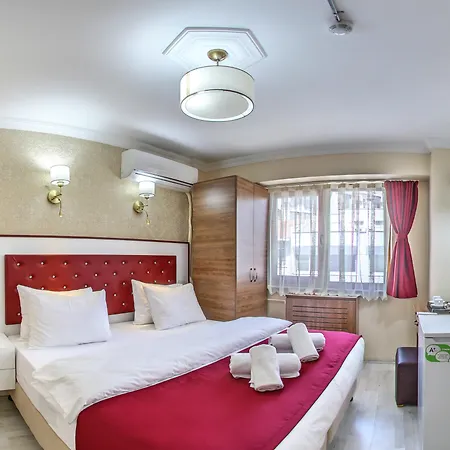 Отель Cihangir Palace Стамбул