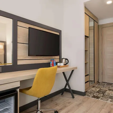 מלון Ramada Encore By Wyndham Basin Express