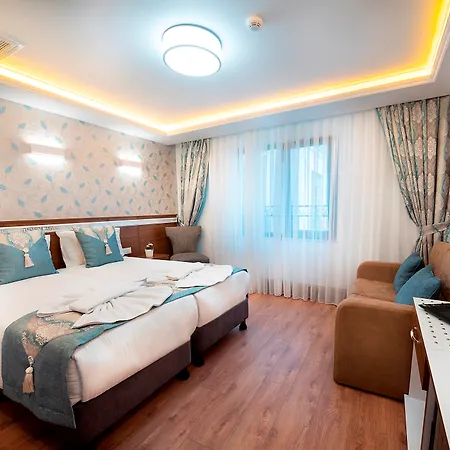 Lika Hotel 2*
