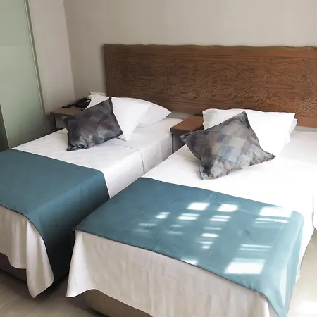 Galatahan Karakoy 4*