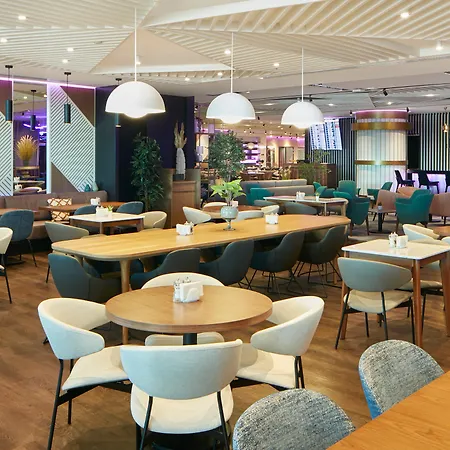 Yotel Airport, Entrance Istambul