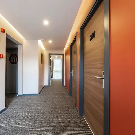 Otel Rush