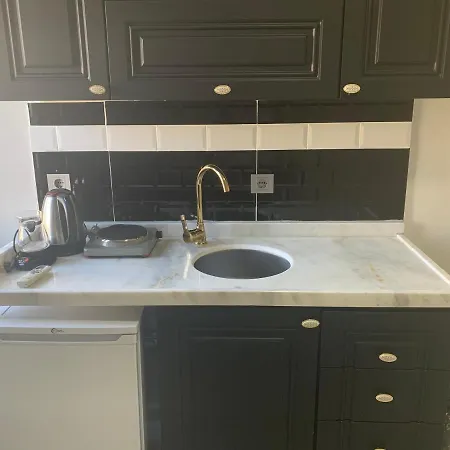 Apartment Nearby Taksim Spacious Flat With Duble Bed *