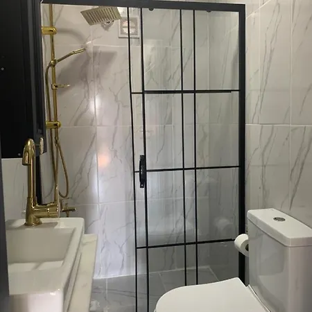 Nearby Taksim Spacious Flat With Duble Bed Apartment Istanbul