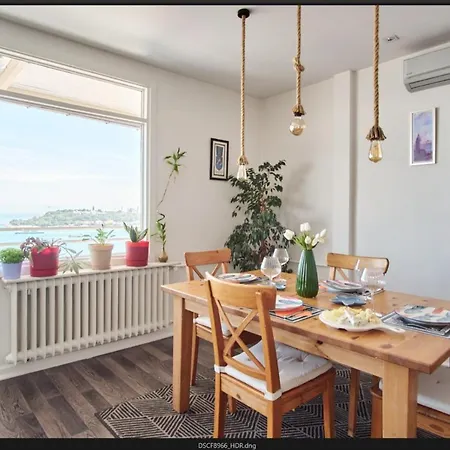Apartment A Million Dollar View In The Heart Of The Istanbul