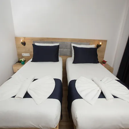 Golden Street Hotel
