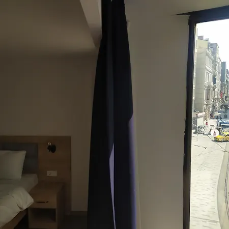 Hotel Golden Street