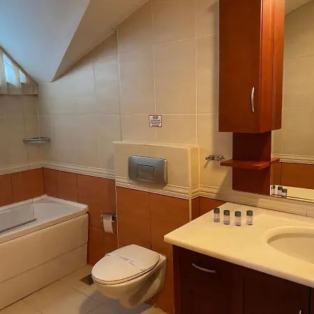 Hotel Triada Gayrettepe Istanbul