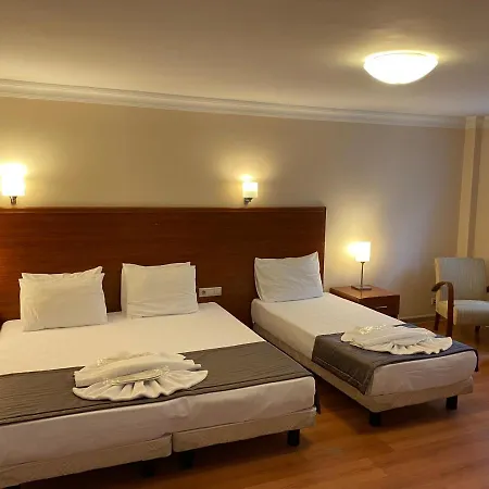 Triada Gayrettepe 3* Istanbul