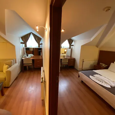 Hotel Triada Gayrettepe Istanbul