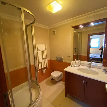 Triada Gayrettepe Hotel