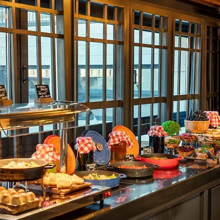 Novotel Bosphorus Hotel