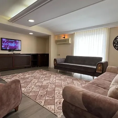 200 M2 Muhtesem Cati Kati, Roof Apartment