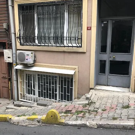 شقة Comfortable House For Families Close To Taksim اسطنبول