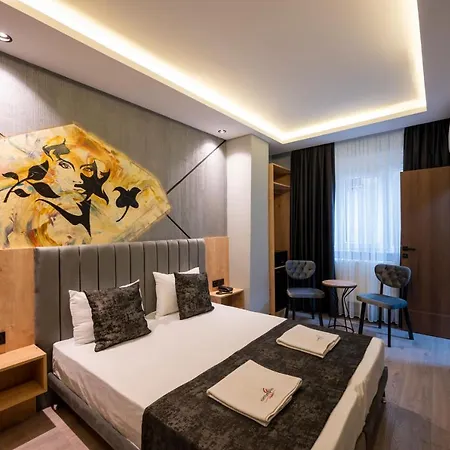 فندق Comfort Point 5*