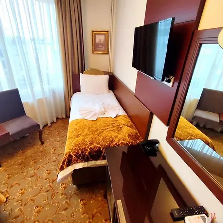 Euro Diamond Hotel 3*