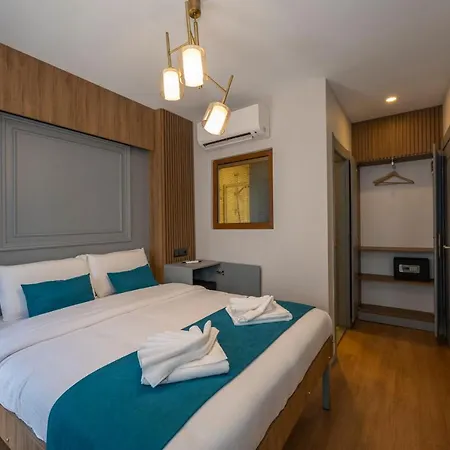 Hotel Lynda