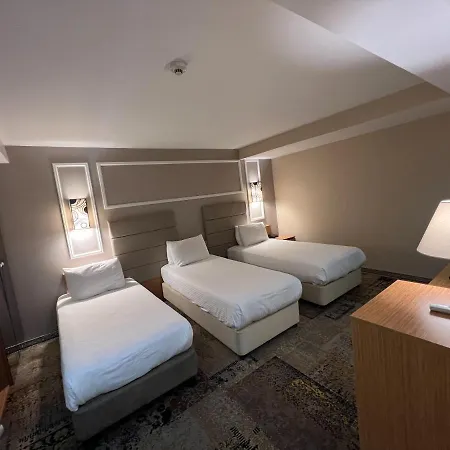 Hotel All Seasons 4*