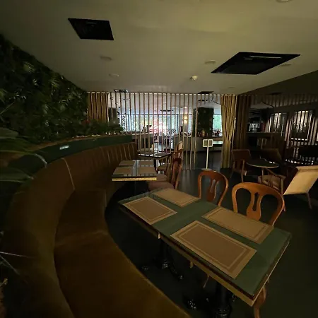 Hotel All Seasons 4*