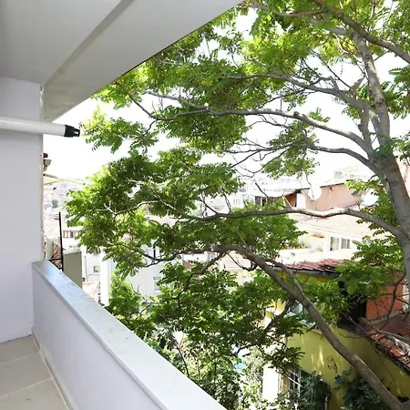Flat With Balcony And Shared Terrace In Beyoglu Апартаменты Стамбул
