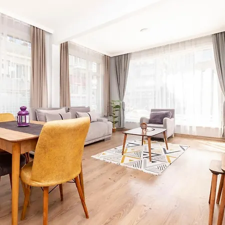 Lovely Flat Near Shore And Trendy Spots In Kadikoy アパート