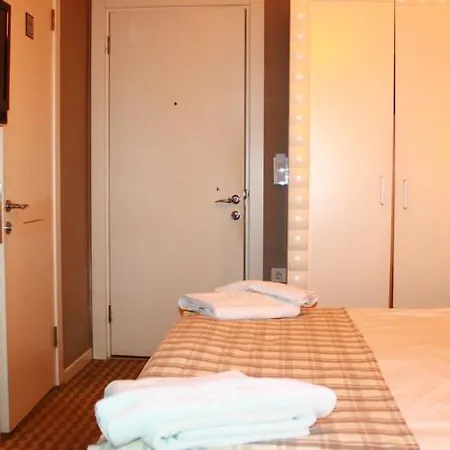 Hotel Alyon 3*