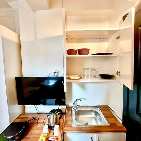 Apartment Mates Istiklal