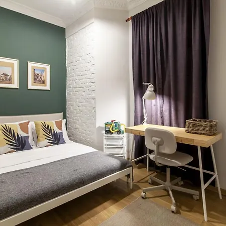 شقة Vibrant Flat With Balcony In Sisli