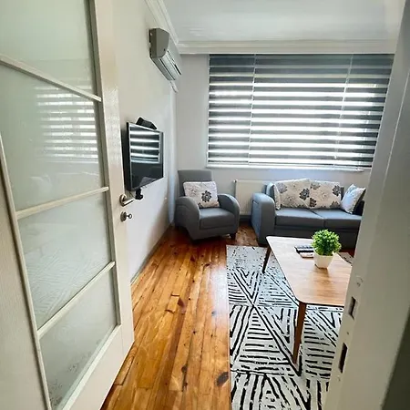 Апартаменты Smf Suites 2+1 Flat