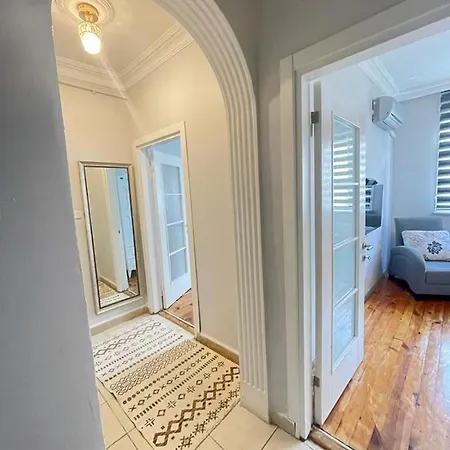 Апартаменты Smf Suites 2+1 Flat *