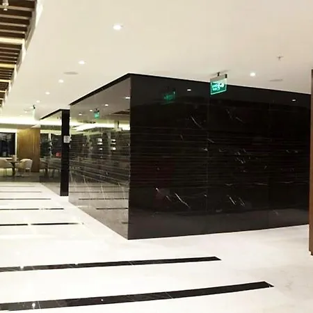 Hotel Ramada Encore Kartal 4*