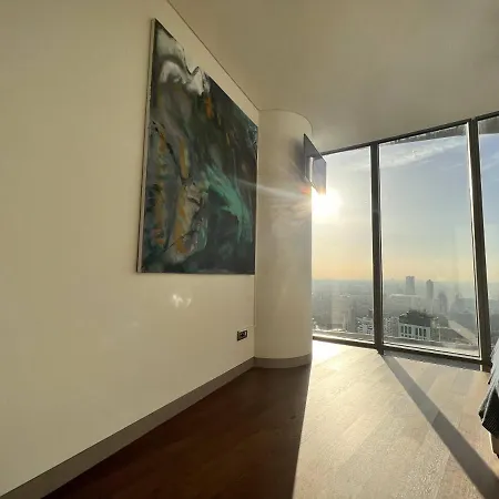A Luxury 150m2, 3 Min To Istinye Park Mall, 8 Min To Vadi Istanbul, 2 Bedroom 3 Bathroom *