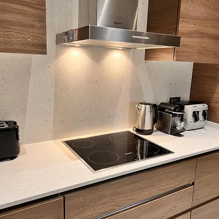 Daire A Luxury 150m2, 3 Min To Istinye Park Mall, 8 Min To Vadi Istanbul, 2 Bedroom 3 Bathroom İstanbul