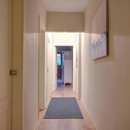 Comfortable House For Families Close To Taksim شقة *